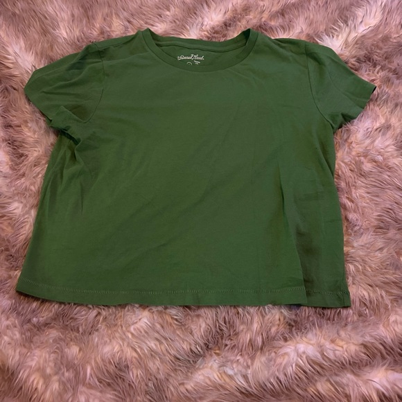 Universal Thread Cropped Tee - Picture 1 of 3